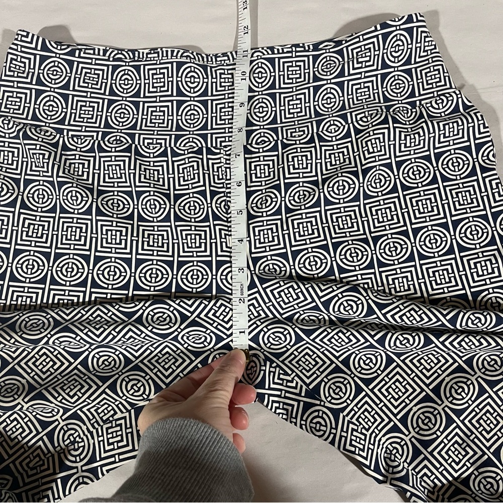 J. McLaughlin Geometric Navy and White  Pants 10 - Picture 7 of 8